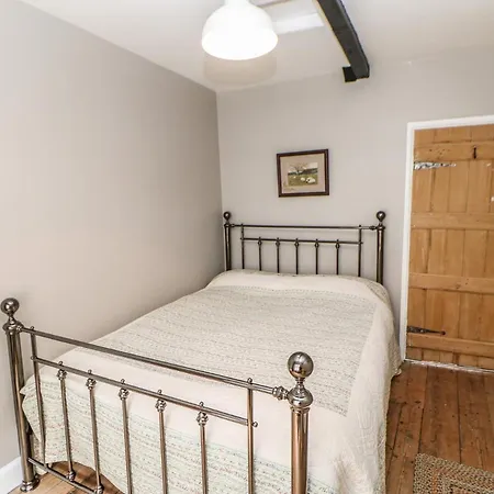 21 Millgate *