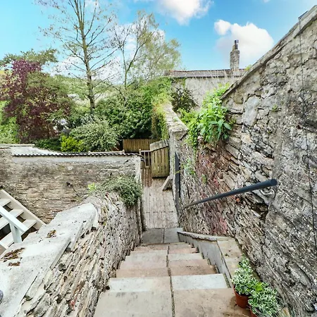 21 Millgate *